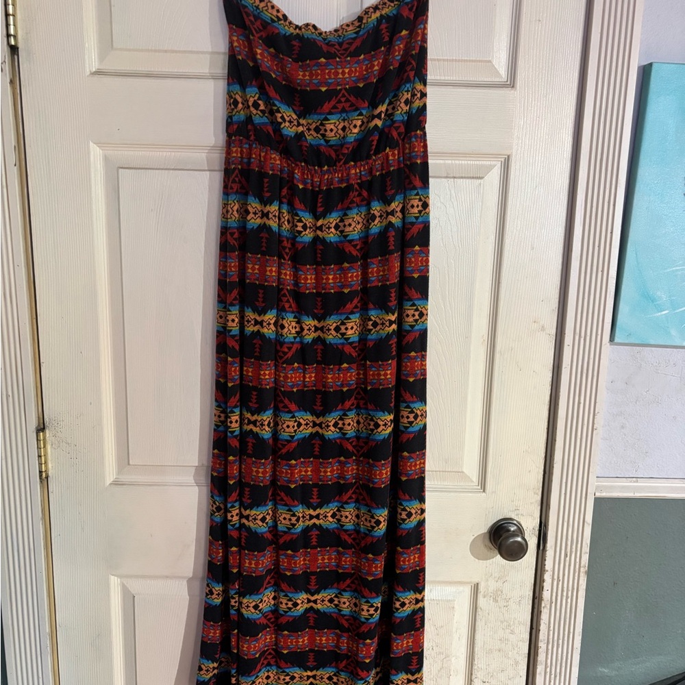 Elegant Strapless Maxi Dress in Red and Blue